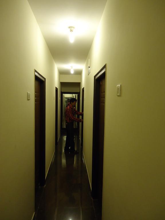 Maple Inn Budget Hotel บังกาลอร์ ภายนอก รูปภาพ